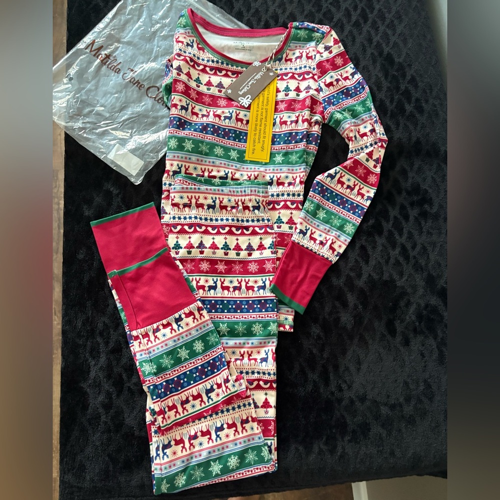 NWT size 8 Matilda Jane Holiday Kids Pajama Set - Red, Green, and White